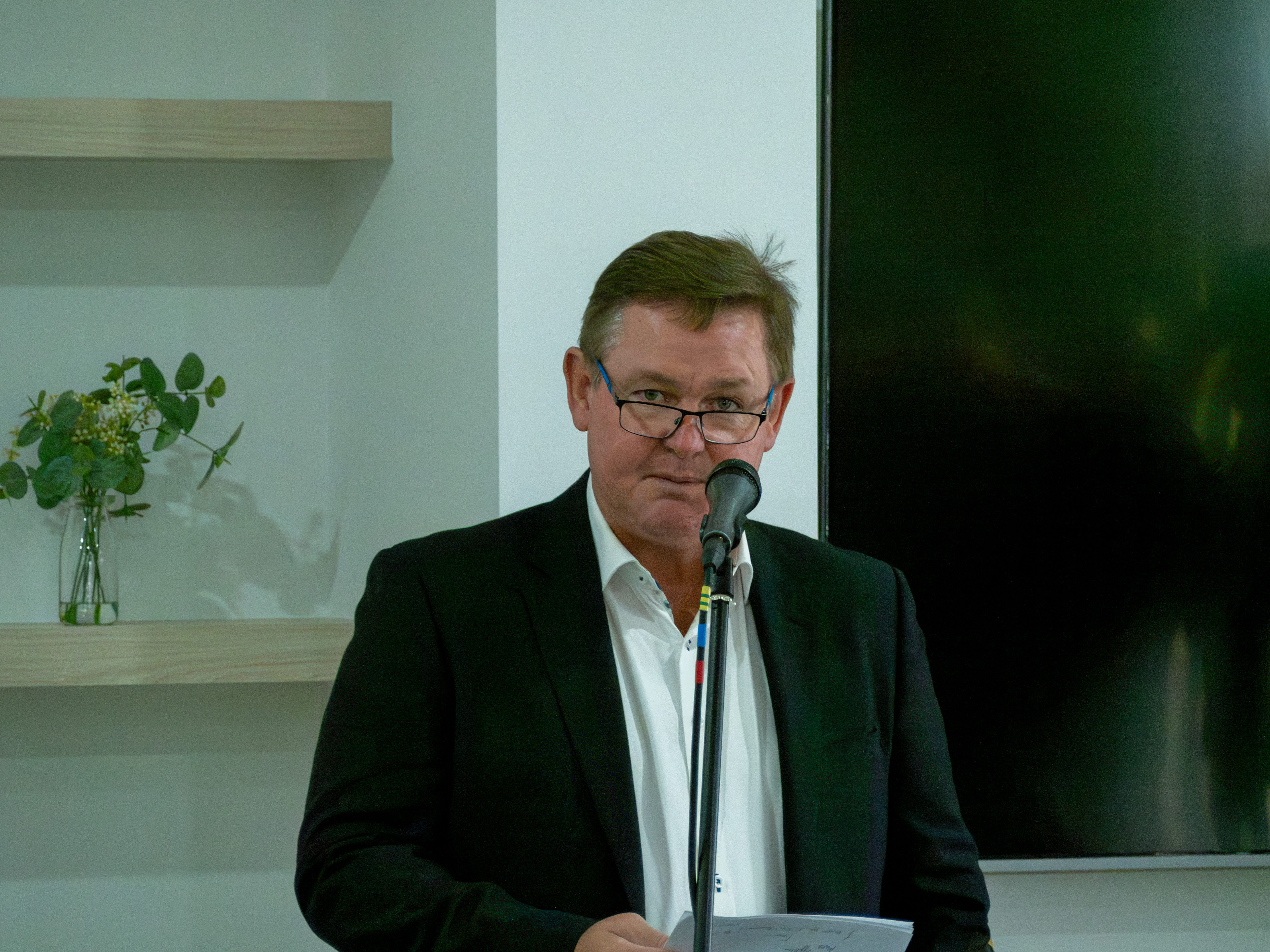 Doug Rogers, Community Manager, welcomes guests